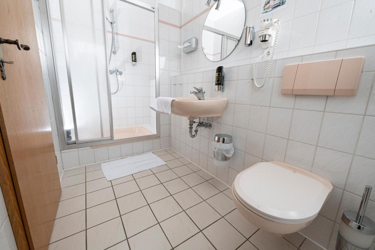 Zum Alten Faehrhaus - Bed & Breakfast Wrohm Dış mekan fotoğraf