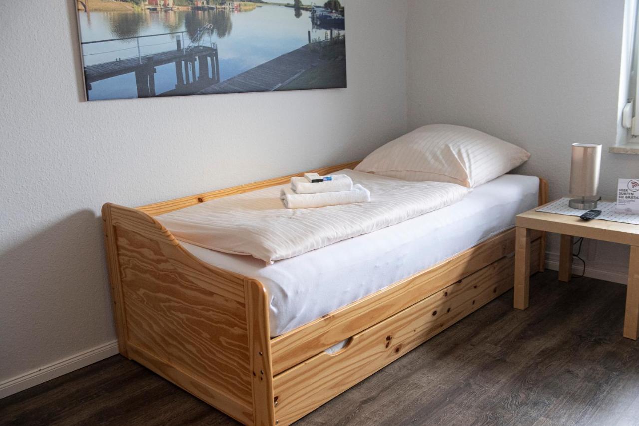 Zum Alten Faehrhaus - Bed & Breakfast Wrohm Dış mekan fotoğraf