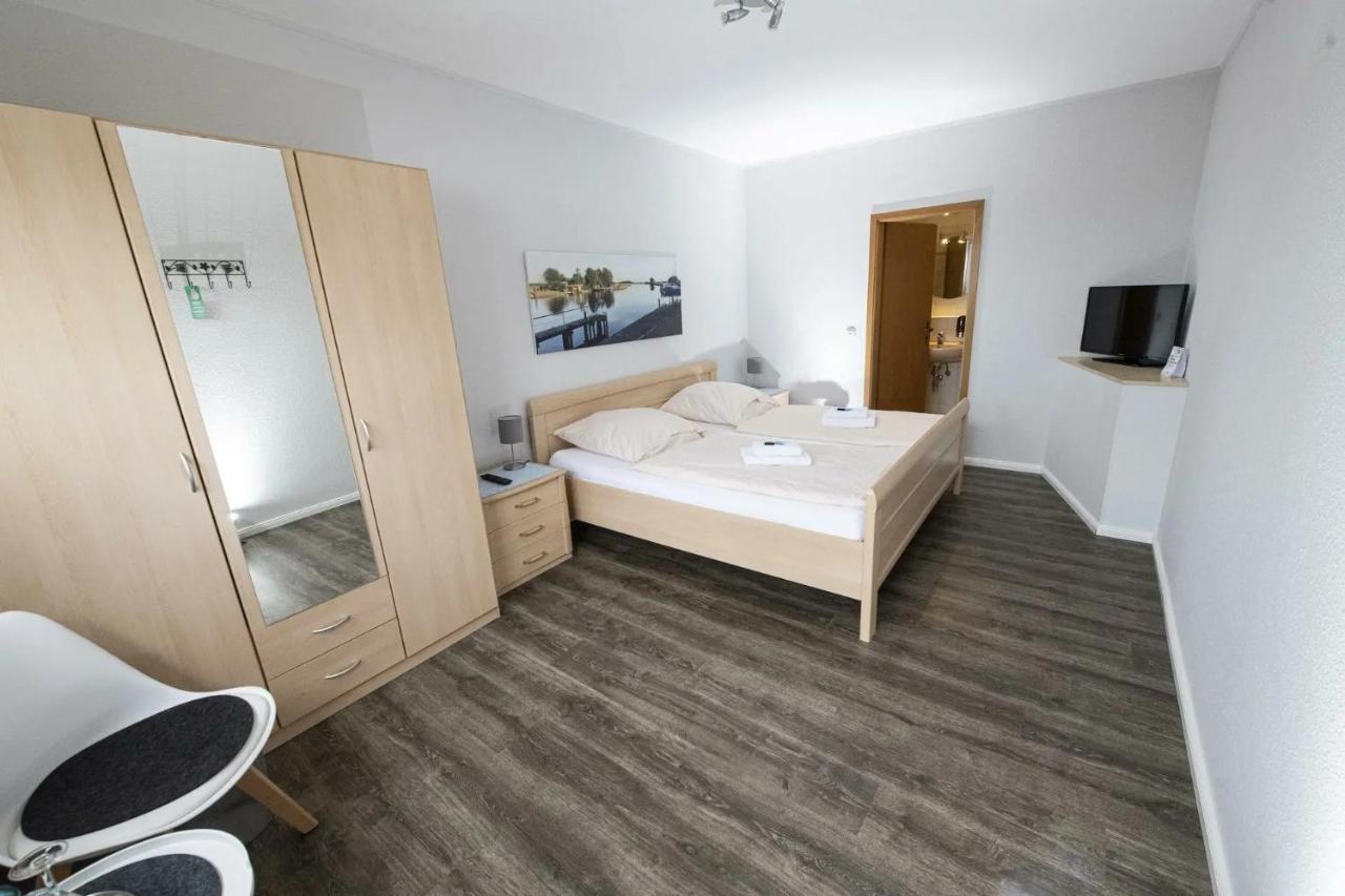 Zum Alten Faehrhaus - Bed & Breakfast Wrohm Dış mekan fotoğraf