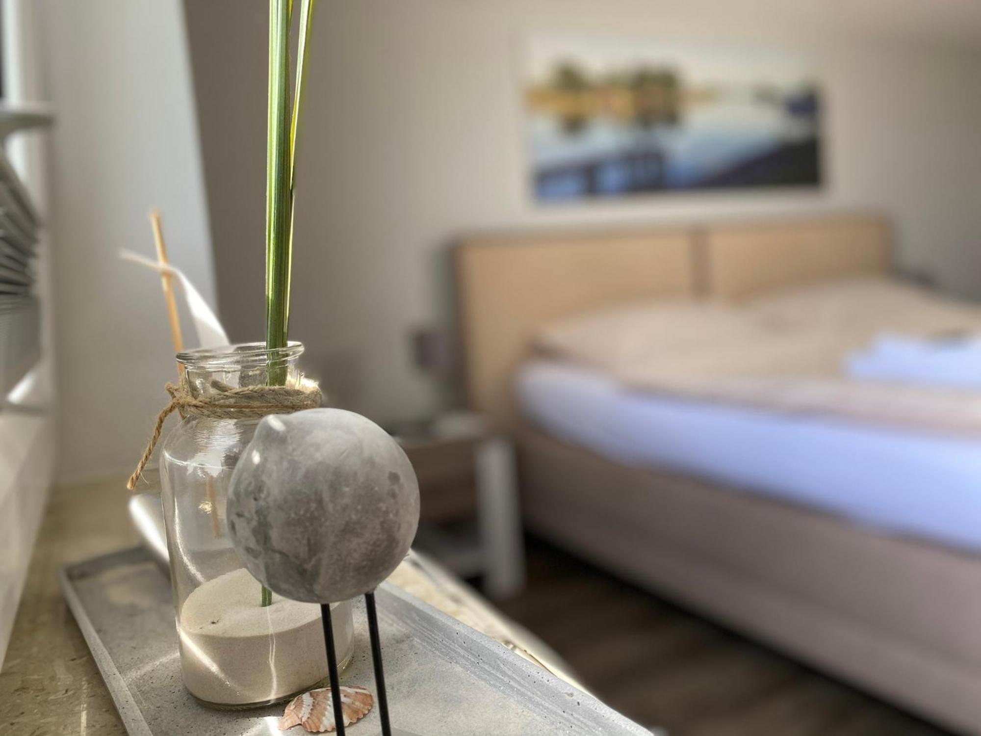 Zum Alten Faehrhaus - Bed & Breakfast Wrohm Dış mekan fotoğraf